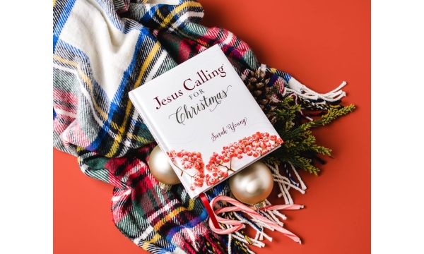 Jesus Calling for Christmas, Padded Hardcover, with Full Scriptures, Seasonal Devotions for Christmas (A 50-Day Devotional) by Sarah Young - Image 2